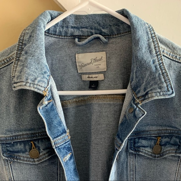 Universal Thread Jean Jacket, size large - Picture 3 of 5